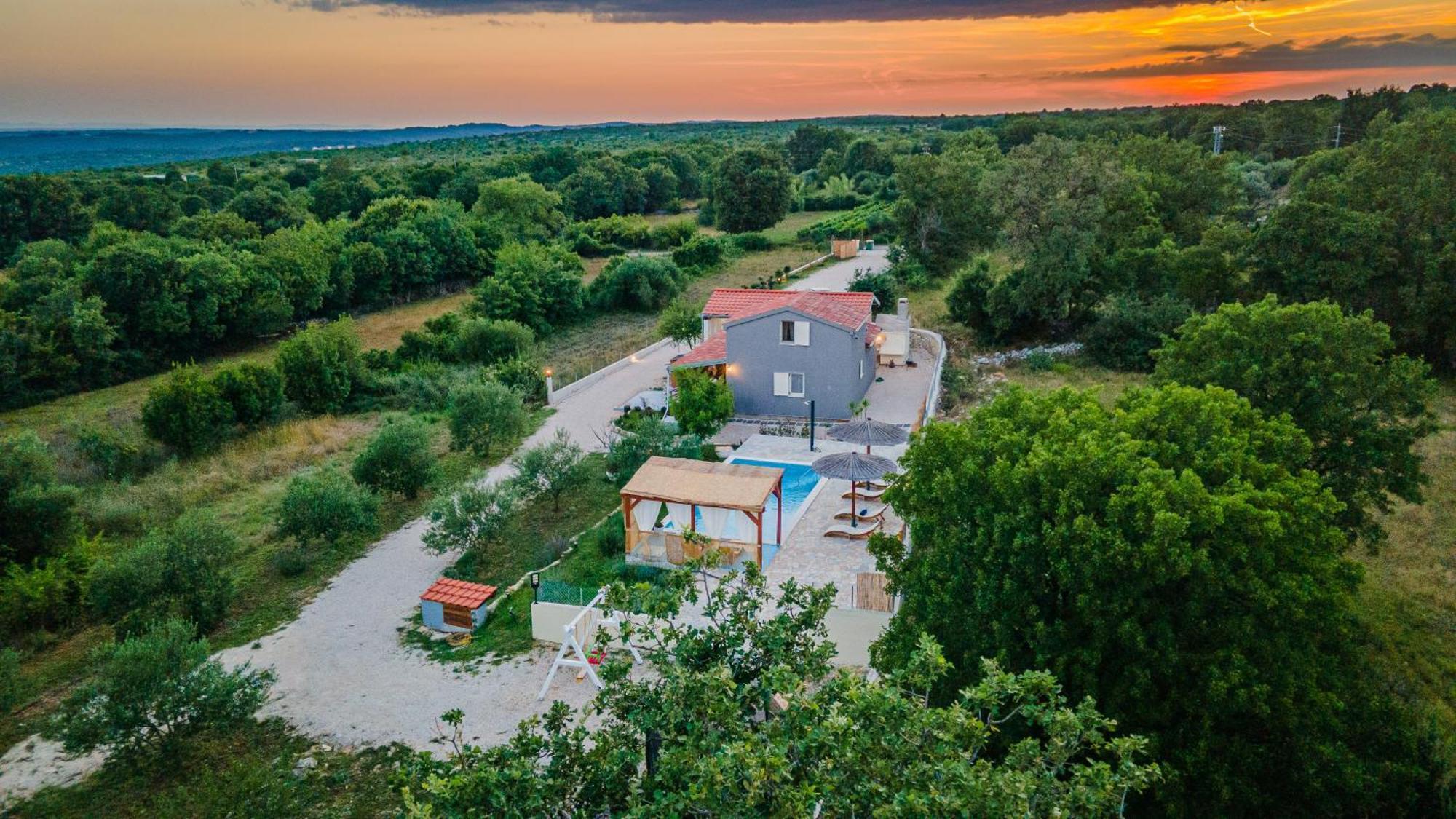 Ferienwohnung Kuca Za Odmor Cvitka Slivnica Exterior foto